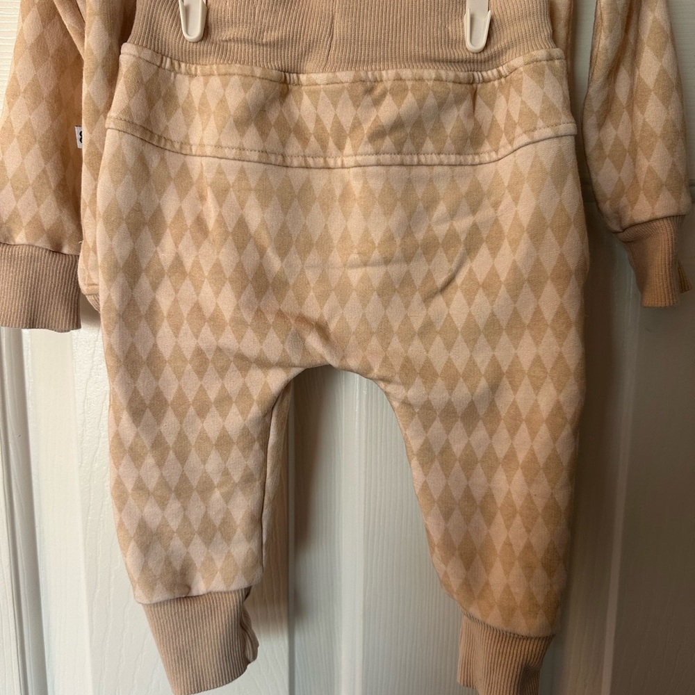 Bums & Roses Jogger Set - Picture 3 of 3